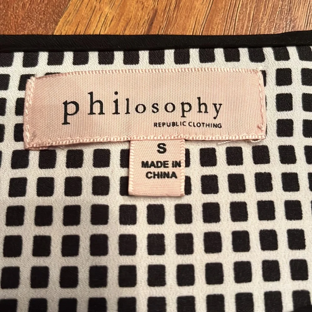 Perfect condition! philosophy republic clothing, dressy blouse - Picture 3 of 13